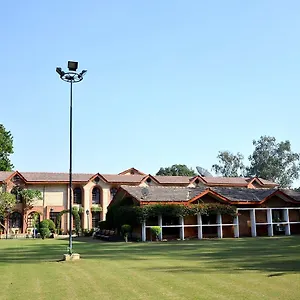 https://ashok-country-resort.hotelsdelhi.org