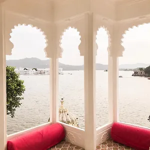 https://jagat-niwas-palace.udaipurhotels.org