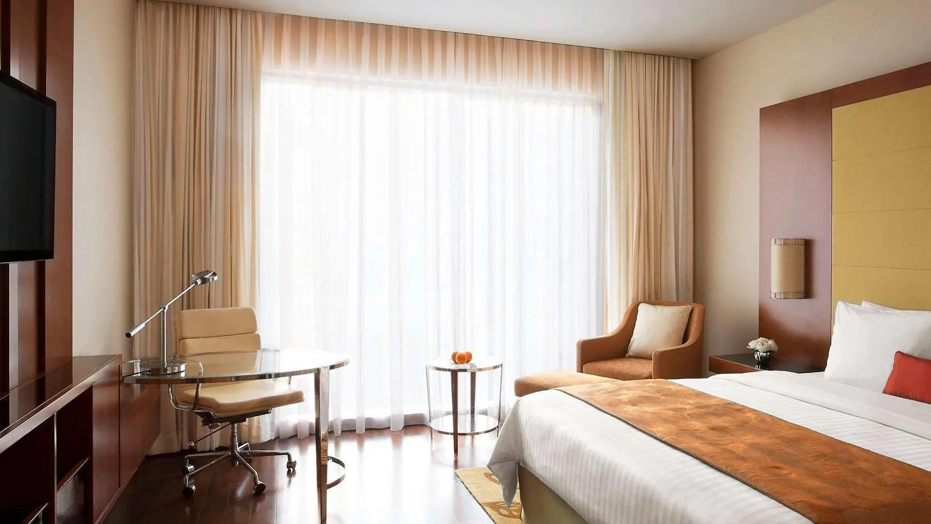 Hotel Courtyard By Marriott Kochi Airport Nedumbassery