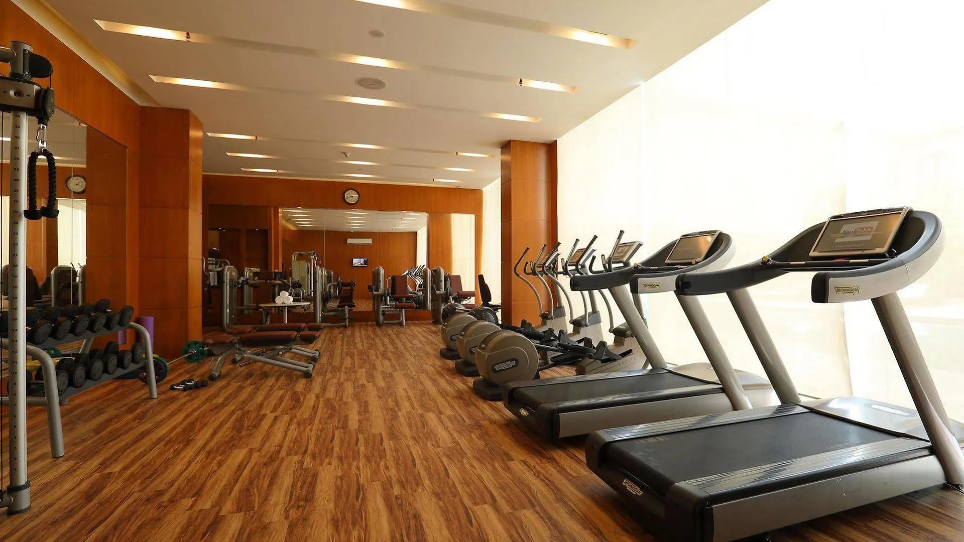 Hotel Courtyard By Marriott Kochi Airport Nedumbassery